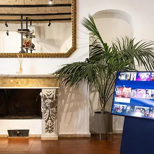 https://pantheon-by-agrippa-suite.it-romehotels.com